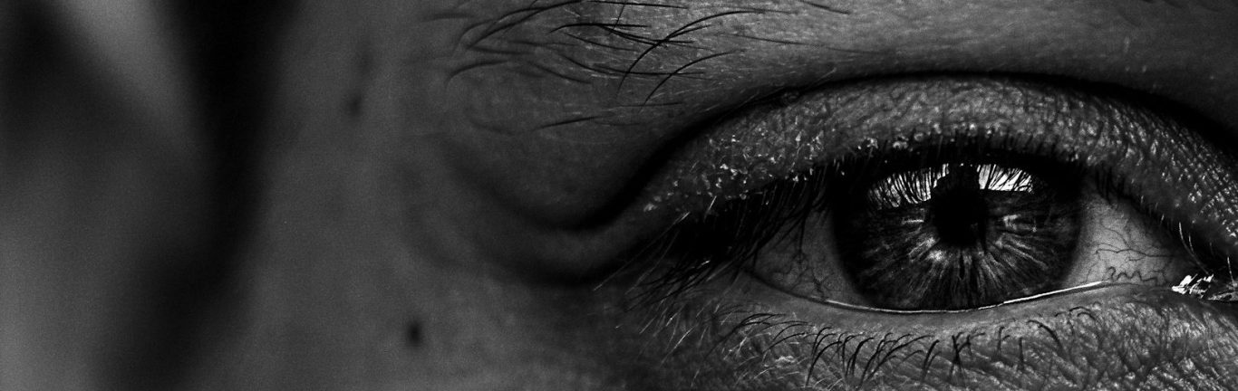 Regard intérieur – Design en architecture d’intérieur Œil en gros plan illustrant le regard porté sur les espaces en architecture d’intérieur.